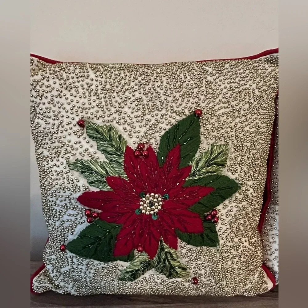 Christmas decor 2 12” Poinsettia Beaded Sequin Sewn throw pillows With‎ Zippers